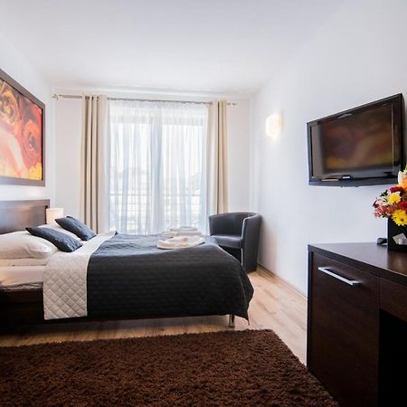 Delfin Bed & Breakfast Miedzywodzie Ngoại thất bức ảnh