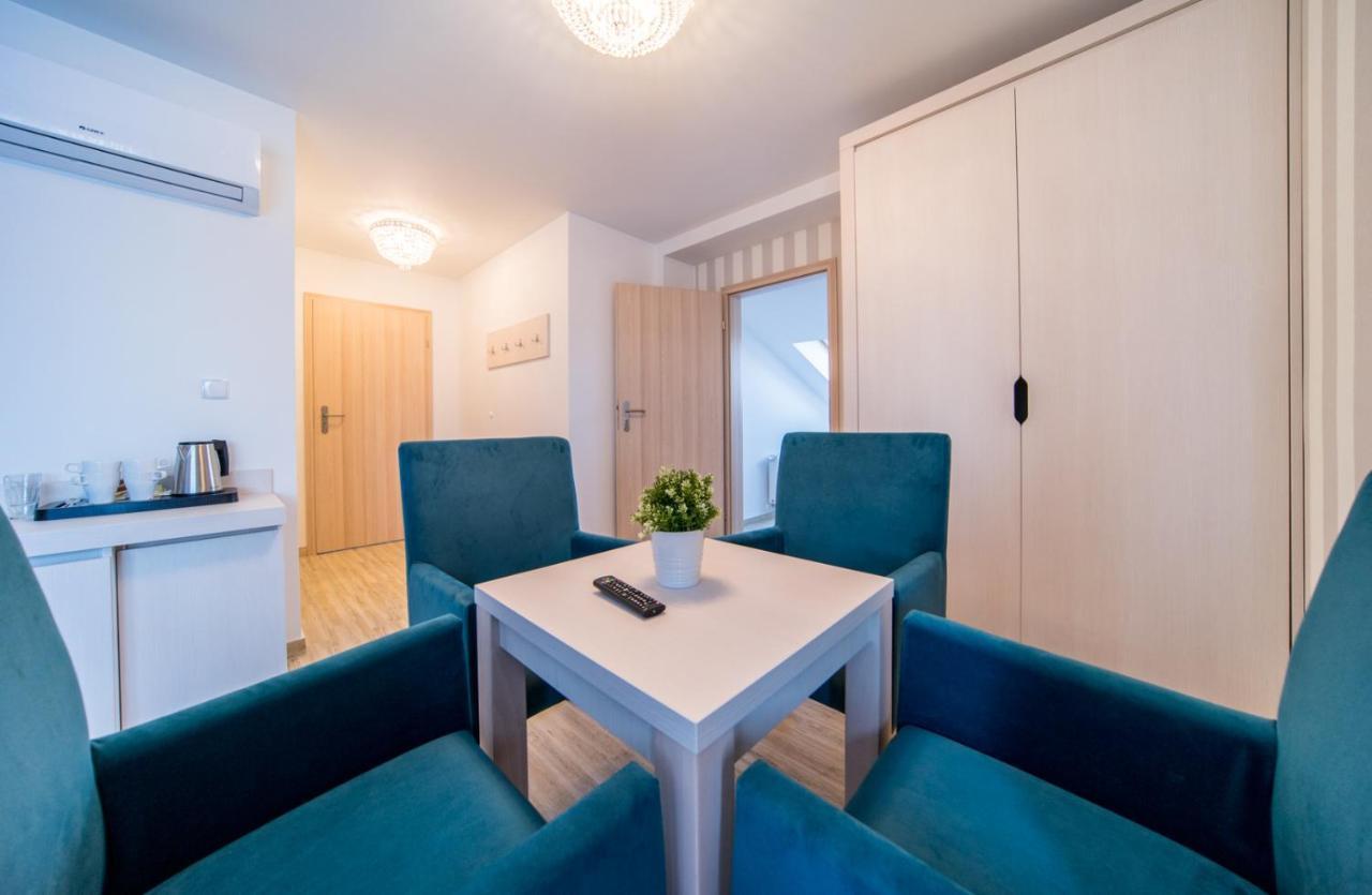 Delfin Bed & Breakfast Miedzywodzie Ngoại thất bức ảnh