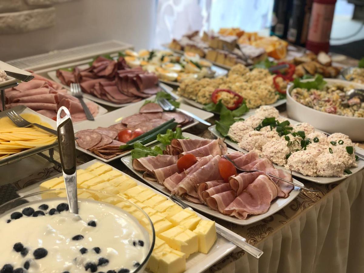 Delfin Bed & Breakfast Miedzywodzie Ngoại thất bức ảnh