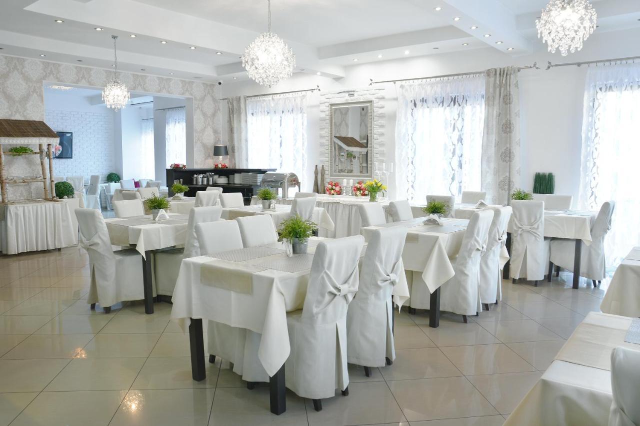 Delfin Bed & Breakfast Miedzywodzie Ngoại thất bức ảnh