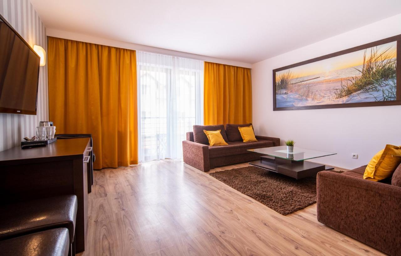 Delfin Bed & Breakfast Miedzywodzie Ngoại thất bức ảnh