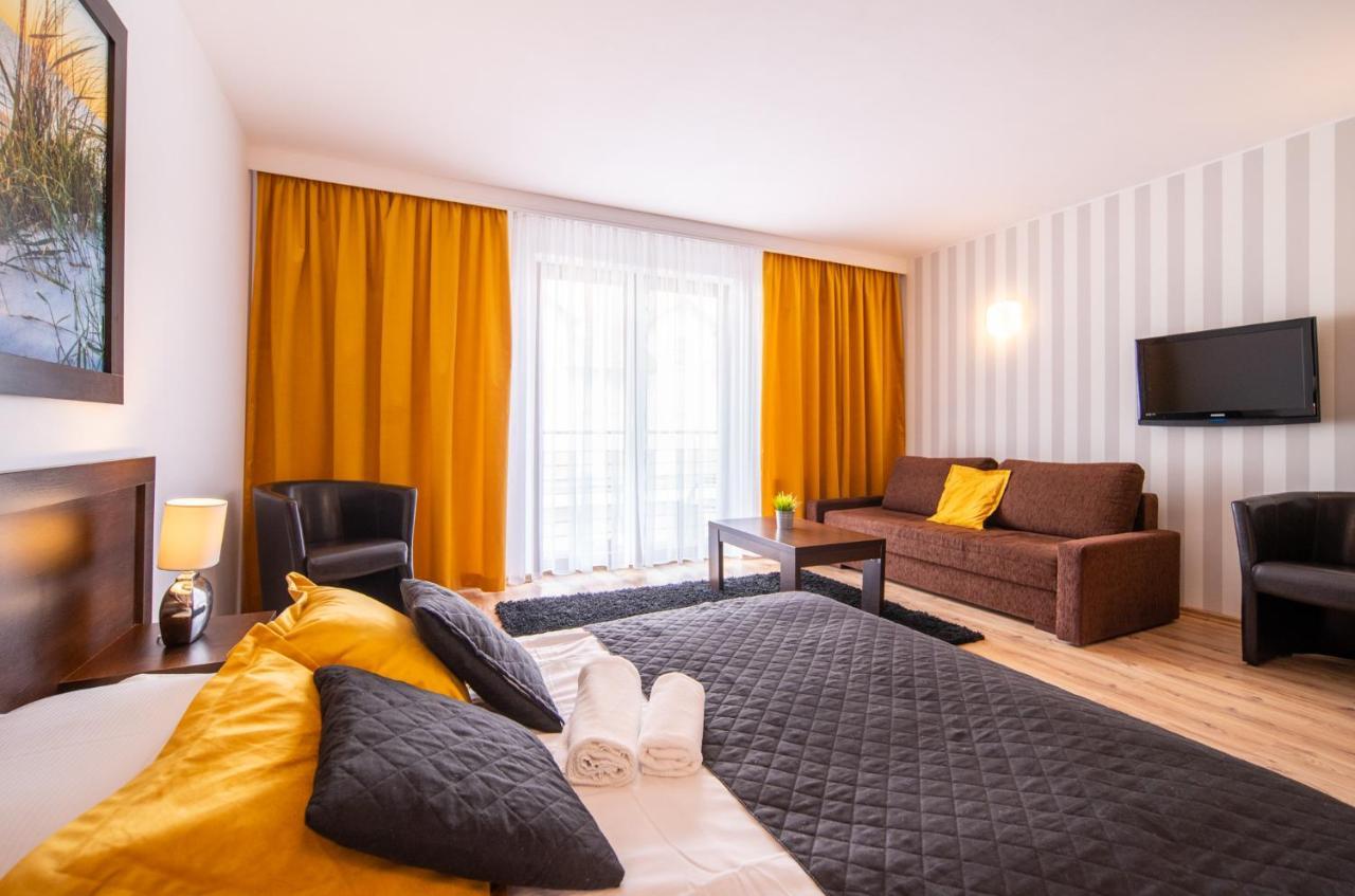 Delfin Bed & Breakfast Miedzywodzie Ngoại thất bức ảnh