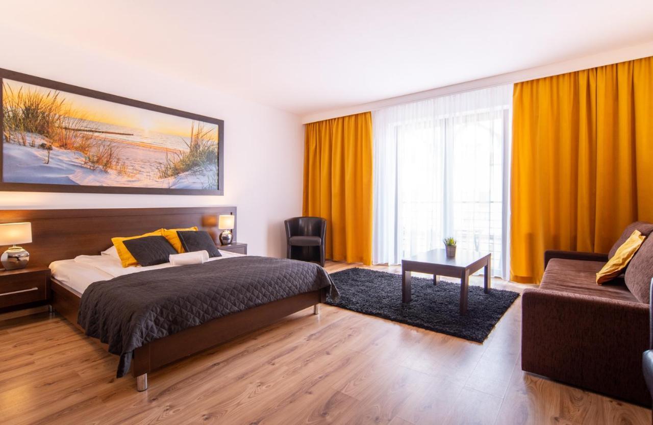 Delfin Bed & Breakfast Miedzywodzie Ngoại thất bức ảnh