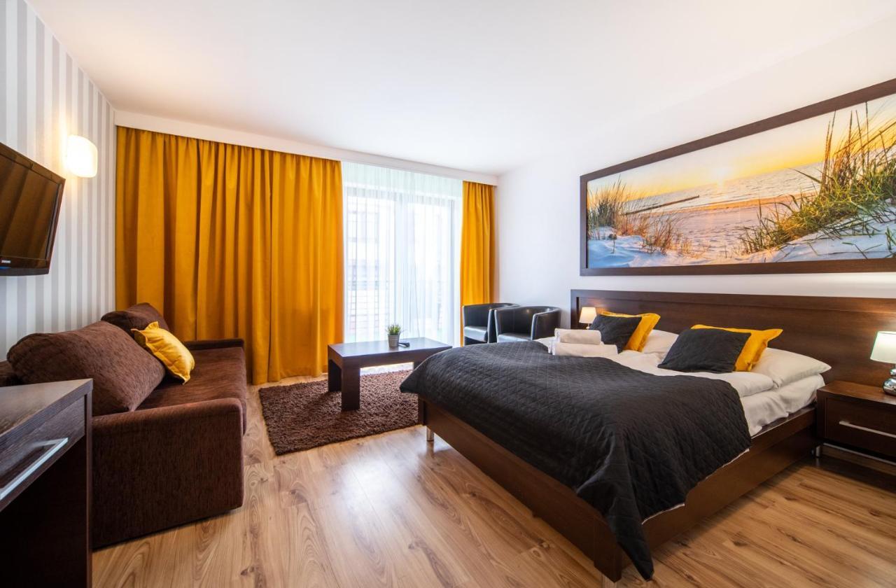 Delfin Bed & Breakfast Miedzywodzie Ngoại thất bức ảnh