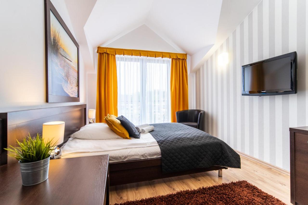 Delfin Bed & Breakfast Miedzywodzie Ngoại thất bức ảnh