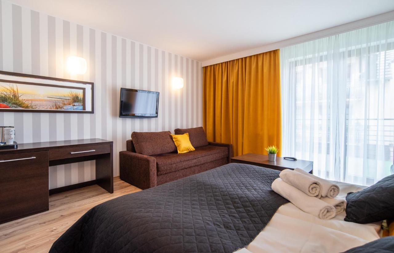 Delfin Bed & Breakfast Miedzywodzie Ngoại thất bức ảnh