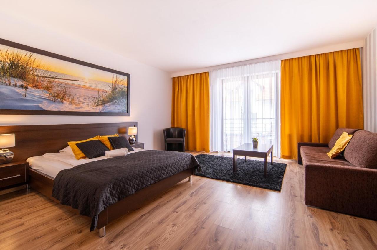 Delfin Bed & Breakfast Miedzywodzie Ngoại thất bức ảnh