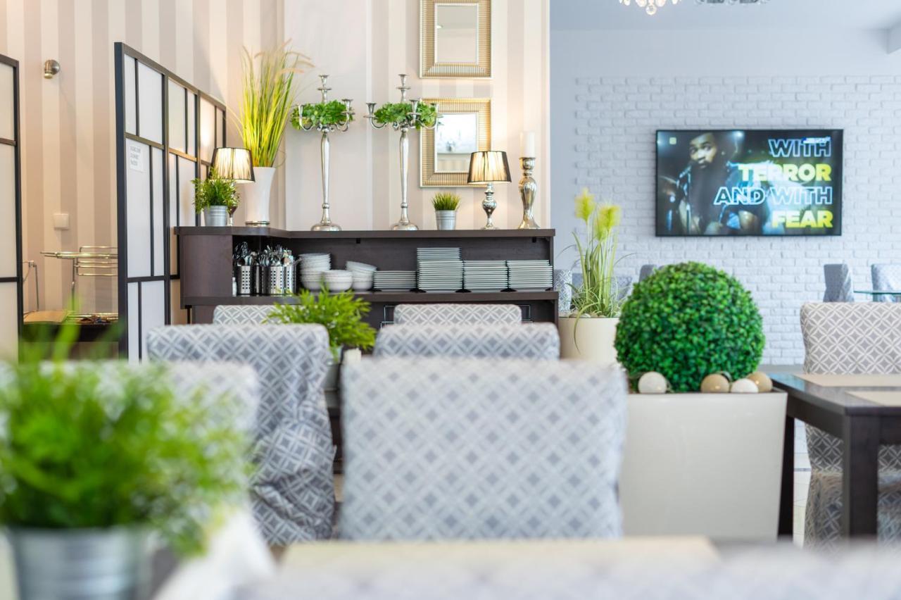 Delfin Bed & Breakfast Miedzywodzie Ngoại thất bức ảnh