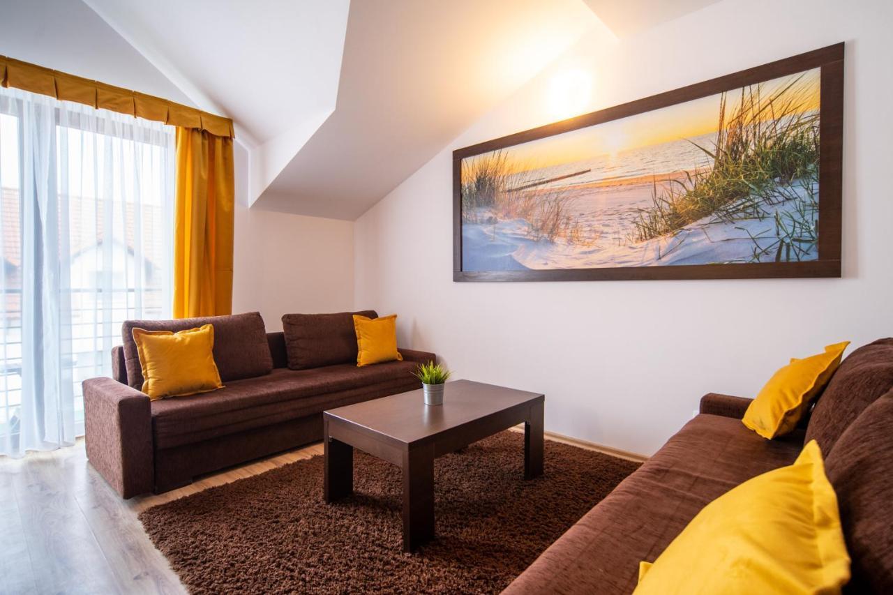Delfin Bed & Breakfast Miedzywodzie Ngoại thất bức ảnh