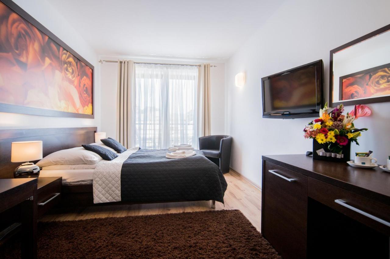 Delfin Bed & Breakfast Miedzywodzie Ngoại thất bức ảnh